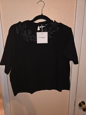 La Diosa Black Crop Top with 3D Satin Rosette Collar – NWT